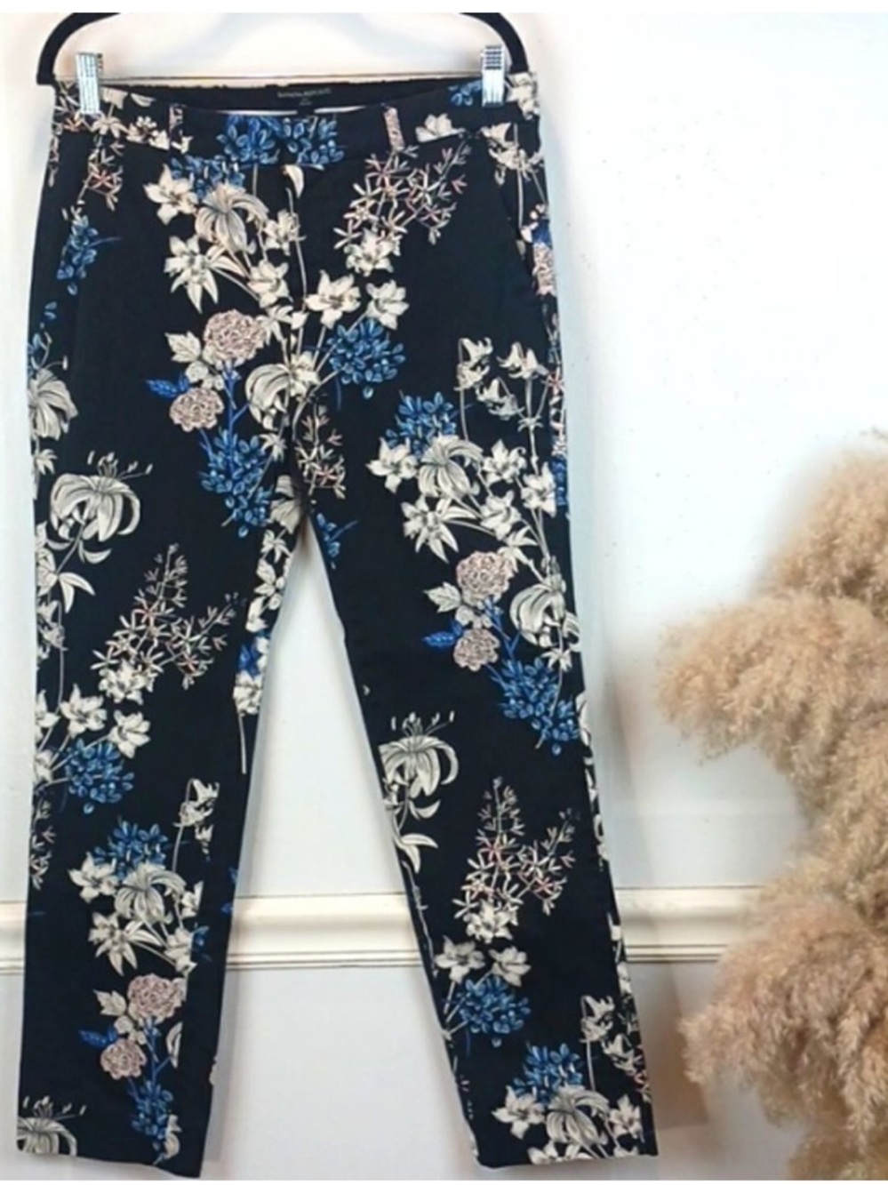 Banana Republic Reegan Fit Botanical Floral Pants | Black | Size 0